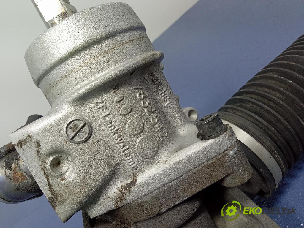 Audi A6 2005 Ozubené kolo: volant 4F1422065R