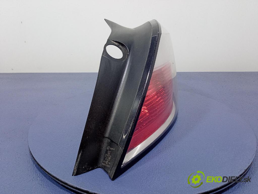 Opel Astra 2006 svetlo / reflektor zad Prava: Vonkajsia: 13252446