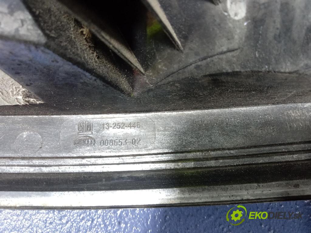 Opel Astra 2006 svetlo / reflektor zad Prava: Vonkajsia: 13252446