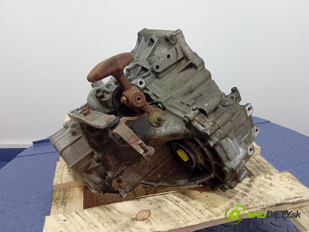 Toyota Avensis 2005 prevodovka Manualna 33111-05010