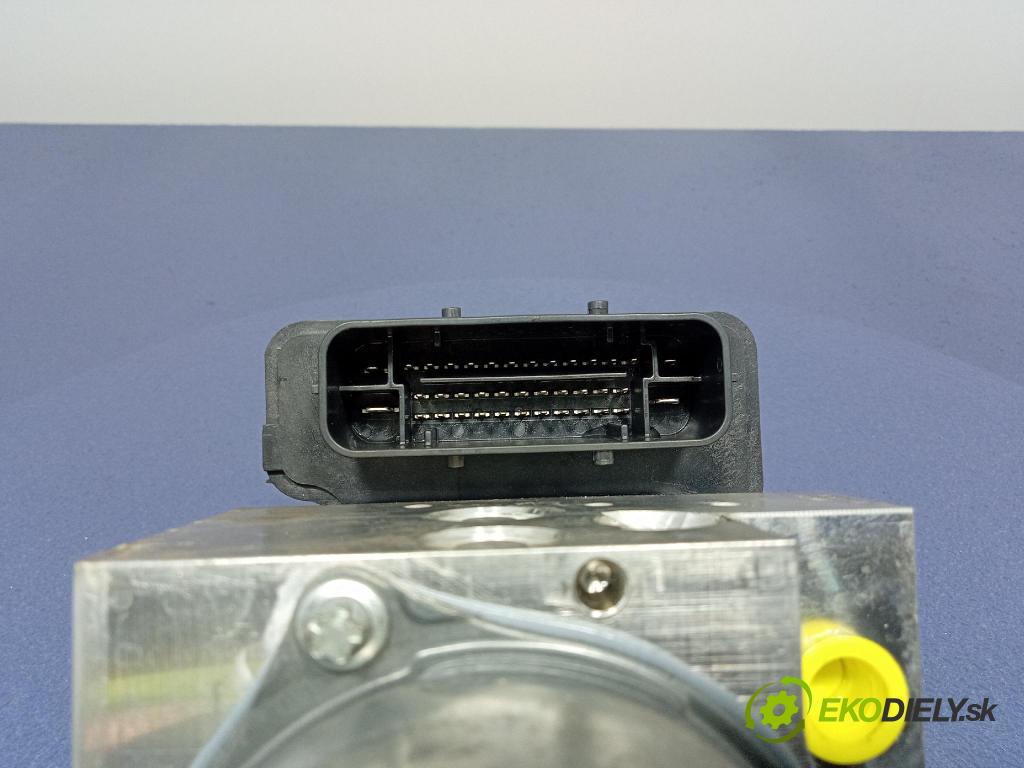 Bmw Seria 5 2013 čerpadlo ABS x 6856841