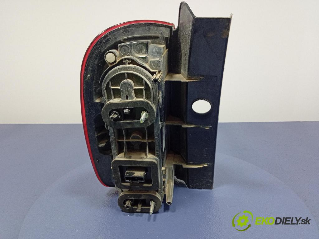 Dacia Duster 2017 svetlo / reflektor zad Prava: Vonkajsia: 265506837R