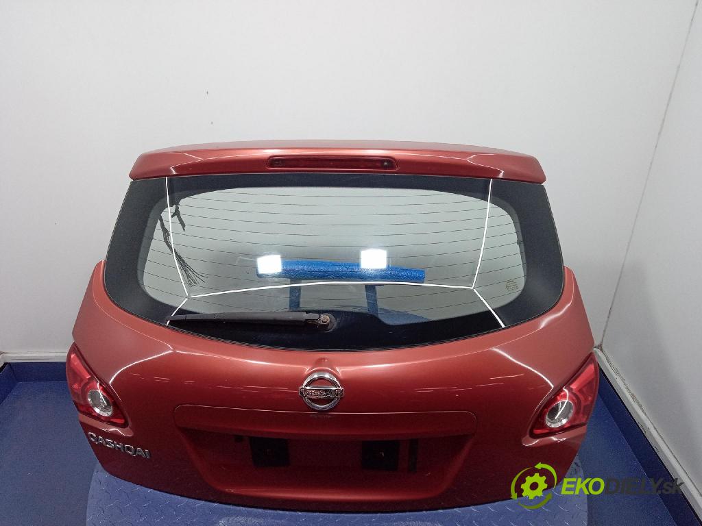 Nissan Qashqai 2007 zadna dveře kufra: kufra: