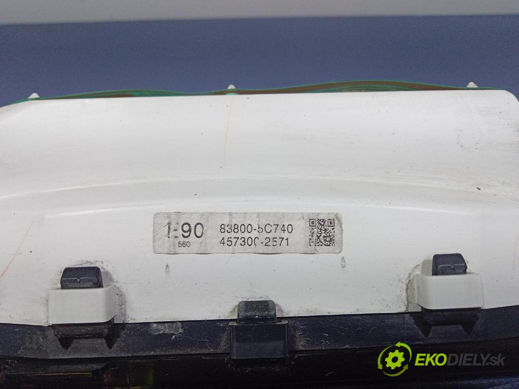 Toyota Yaris verso 2003 prístrojovka/ budíky 83800-5C740
