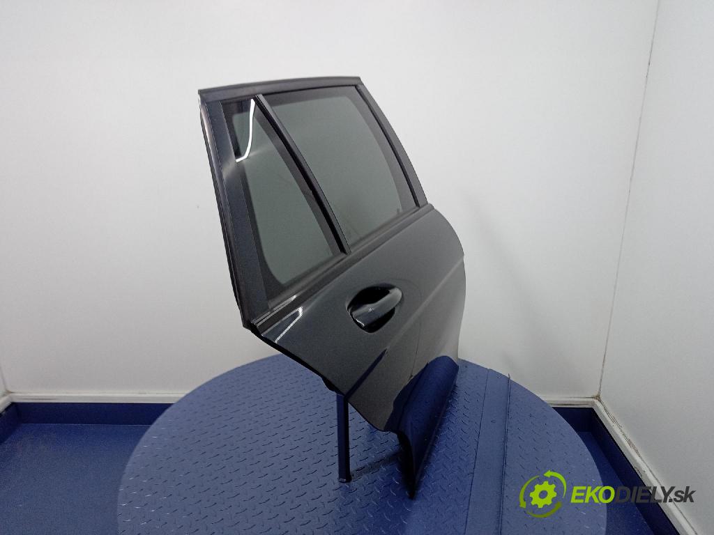 Mercedes C-klasa 2012 dvere zad pravé