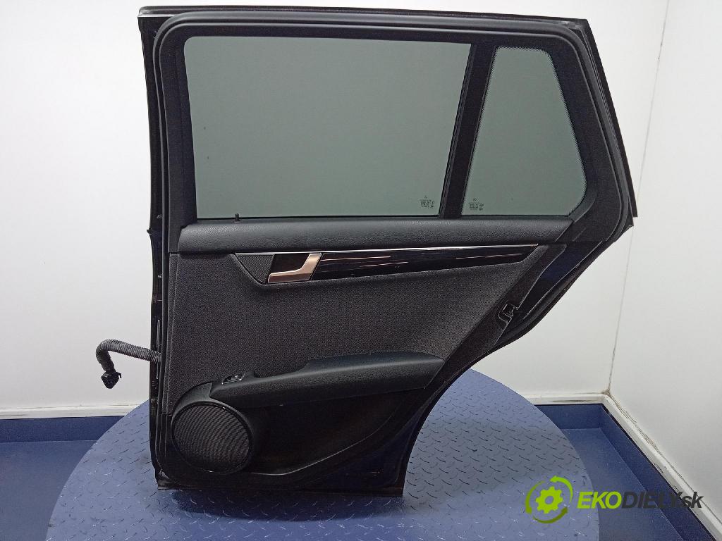 Mercedes C-klasa 2012 dvere zad pravé