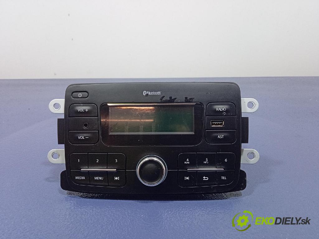 Dacia Duster 2017 Radio I Navigácia: 281153513R