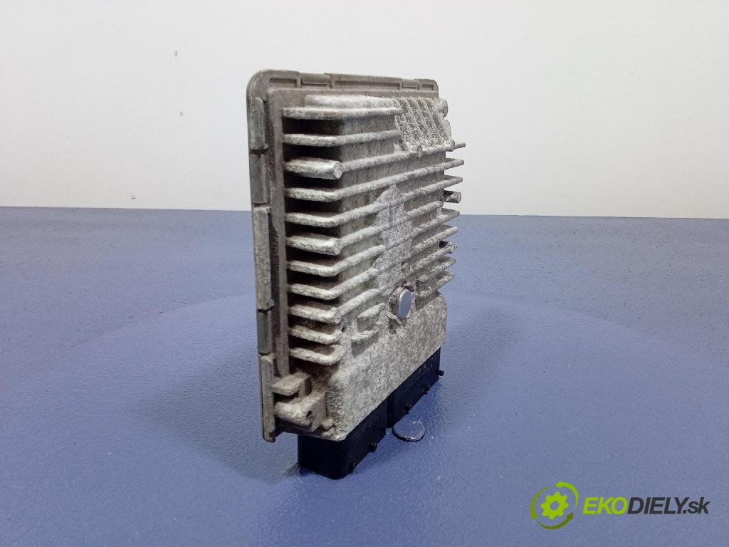 Skoda Octavia 2011 riadiaca jednotka Motor: 03L906023LP
