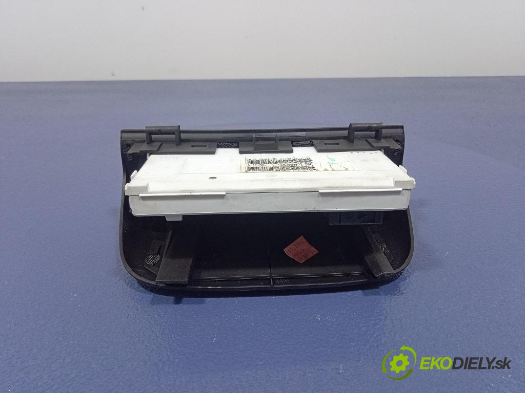 Peugeot 307 2005 Zobrazit: Rádio: / GPS 9652809977