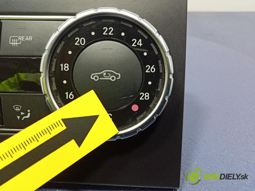 Mercedes C-klasa 2012 prepínač Klimatizácia: Prúd vzduchu: A2049003803