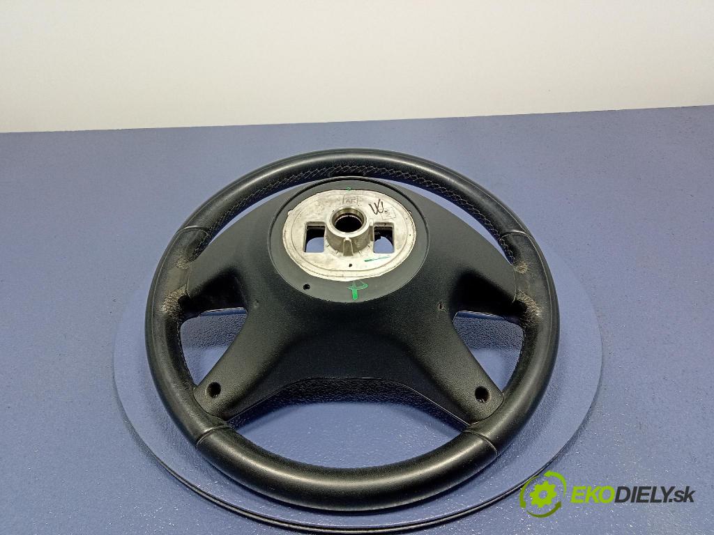 Mercedes C-klasa 2012 volant
