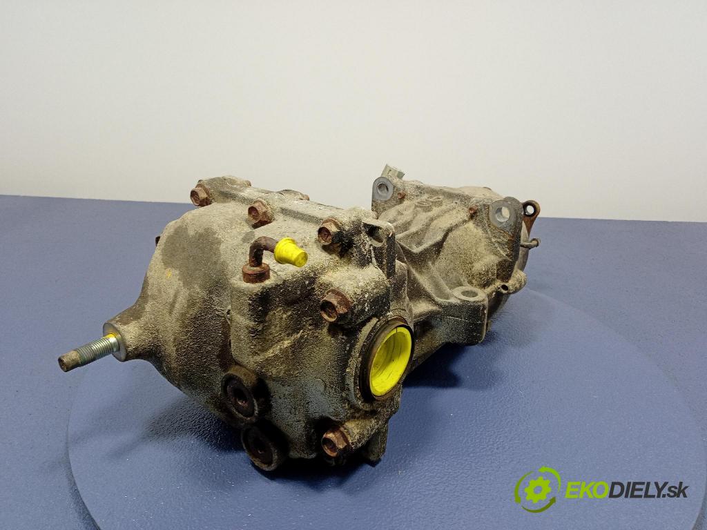 Nissan Qashqai 2007 Most: Zadný: R145 1C