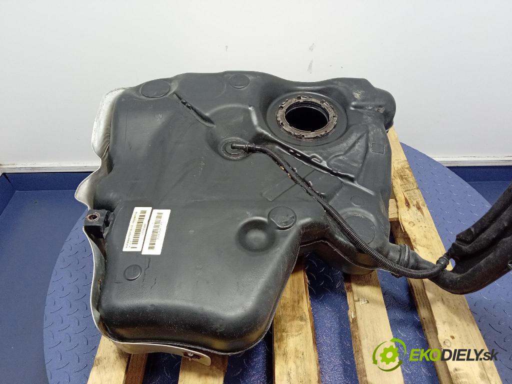 Skoda Octavia 2011 Nádrž: paliva 1K0201022GP
