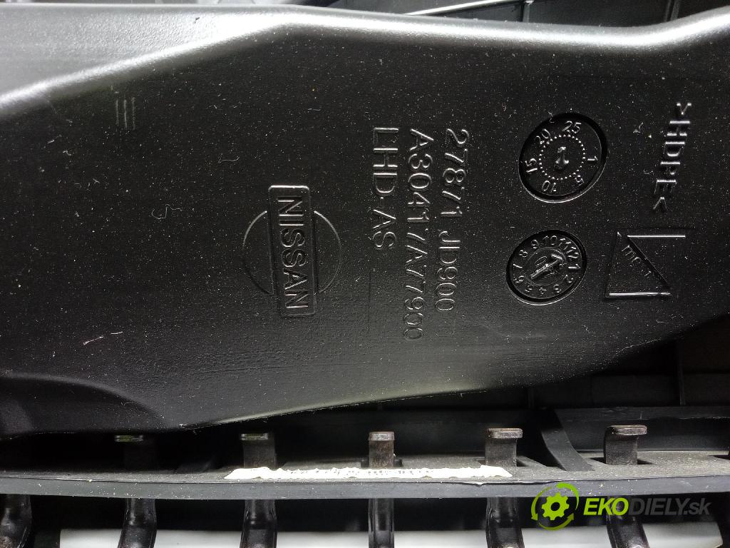 Nissan Qashqai 2007 kokpit,pristrojová doska 