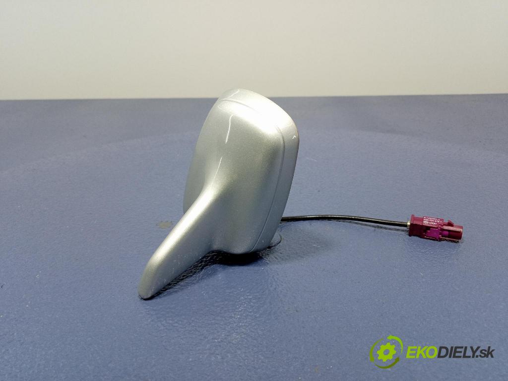 Audi Q5 2010 Antena 8R0035503E