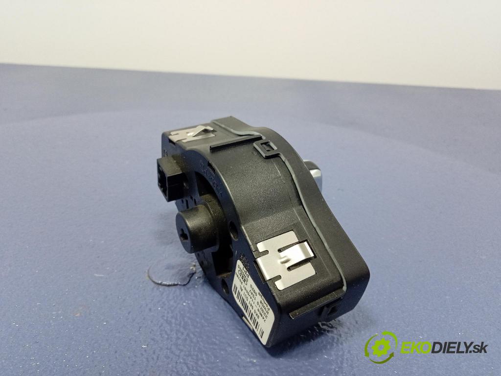 Audi Q5 2010 prepínač svetiel 8K0941531AL