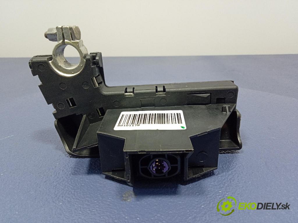 Audi Q5 2010 inštalácia Elektrický: 8J0915459