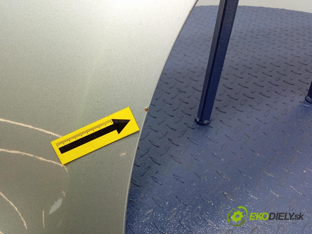 Audi Q5 2010 blatník Predné v pravo: