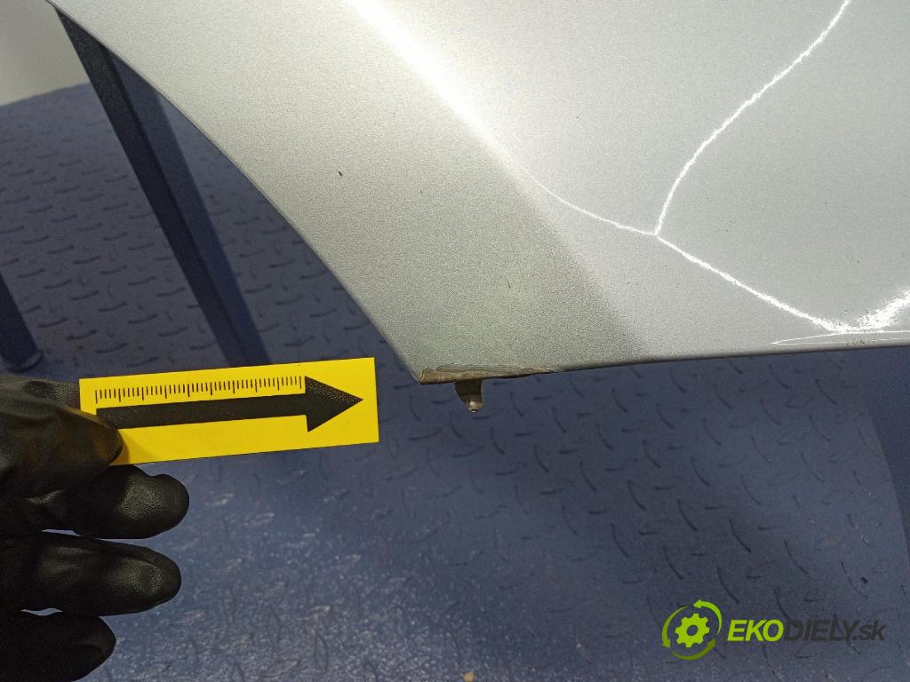 Audi Q5 2010 blatník Predné v pravo: