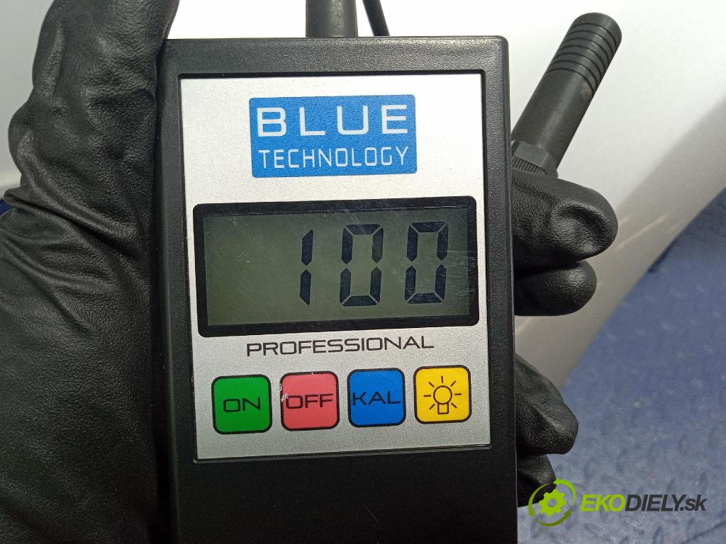 Audi Q5 2010 blatník Predné v pravo: