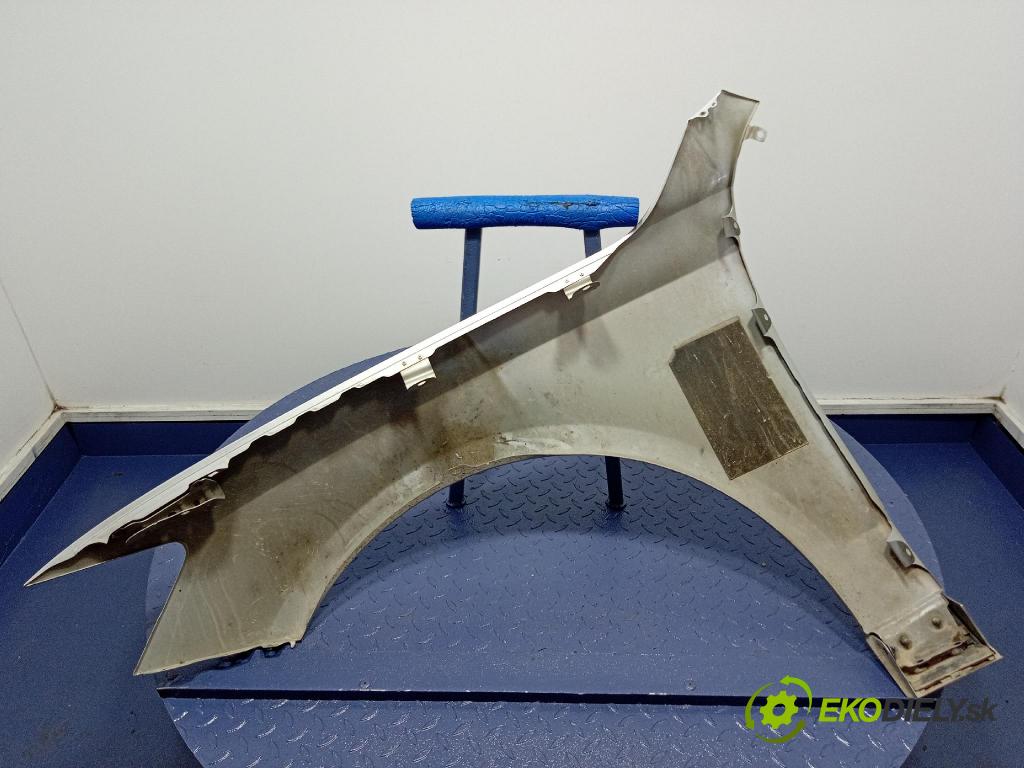 Audi Q5 2010 blatník Predné v pravo: