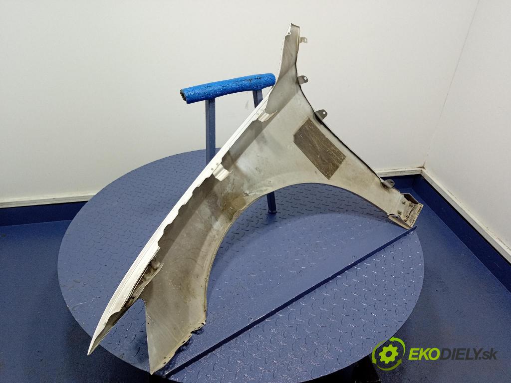 Audi Q5 2010 blatník Predné v pravo: 