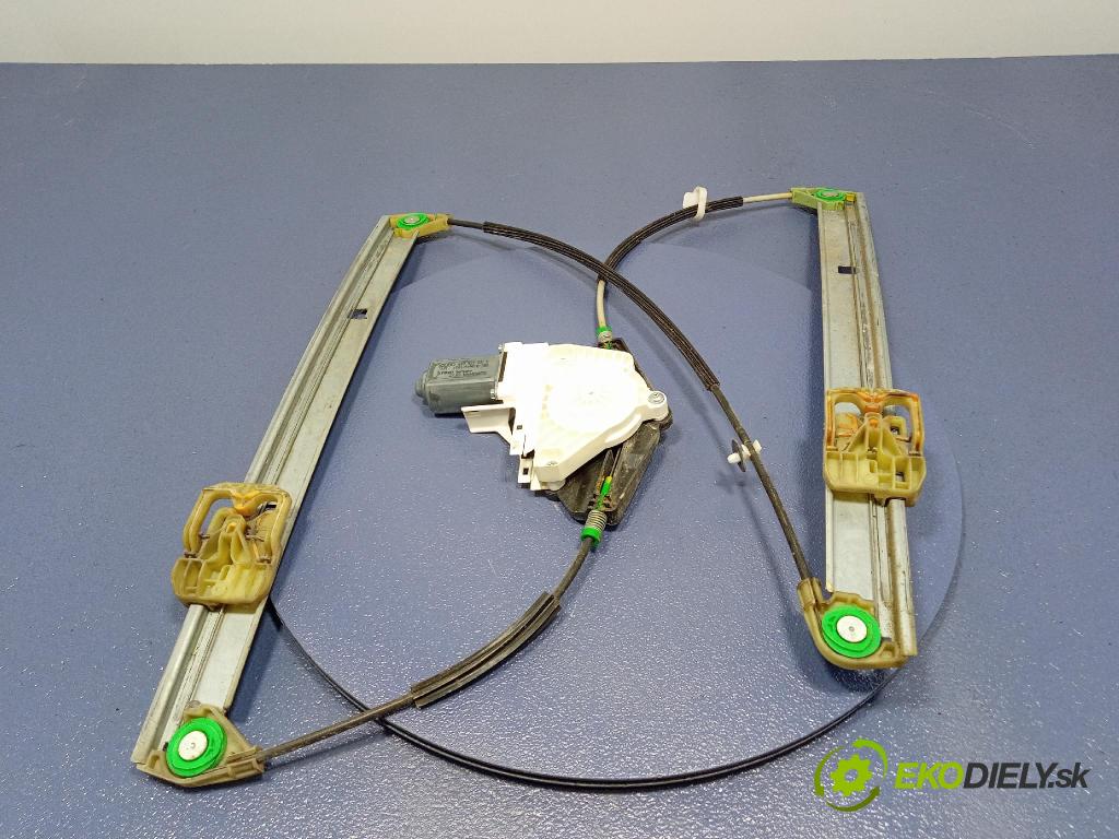 Audi Q5 2010 mechanizmus okna Okná: Predné Vľavo: 8R0837461B
