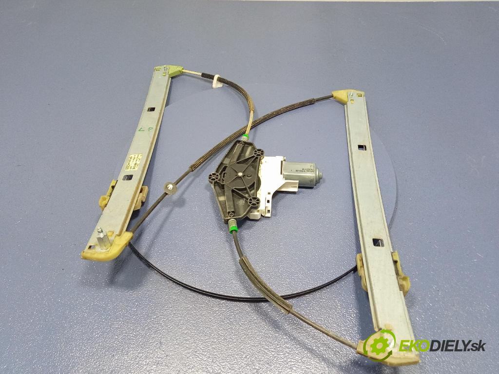 Audi Q5 2010 mechanizmus okna Okná: Predné Vľavo: 8R0837461B