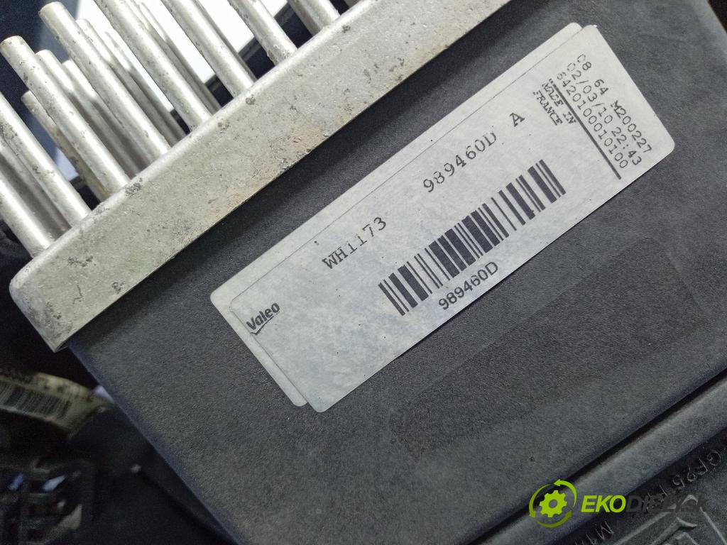 Audi Q5 2010 Ventilátor Chladič: 8K0121003M