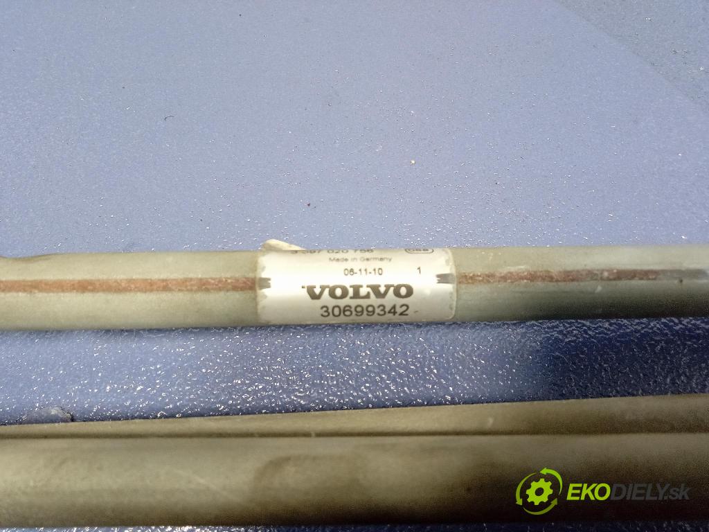 Volvo C30 2007 mechanizmus motor: Stierače: Predné 30699342