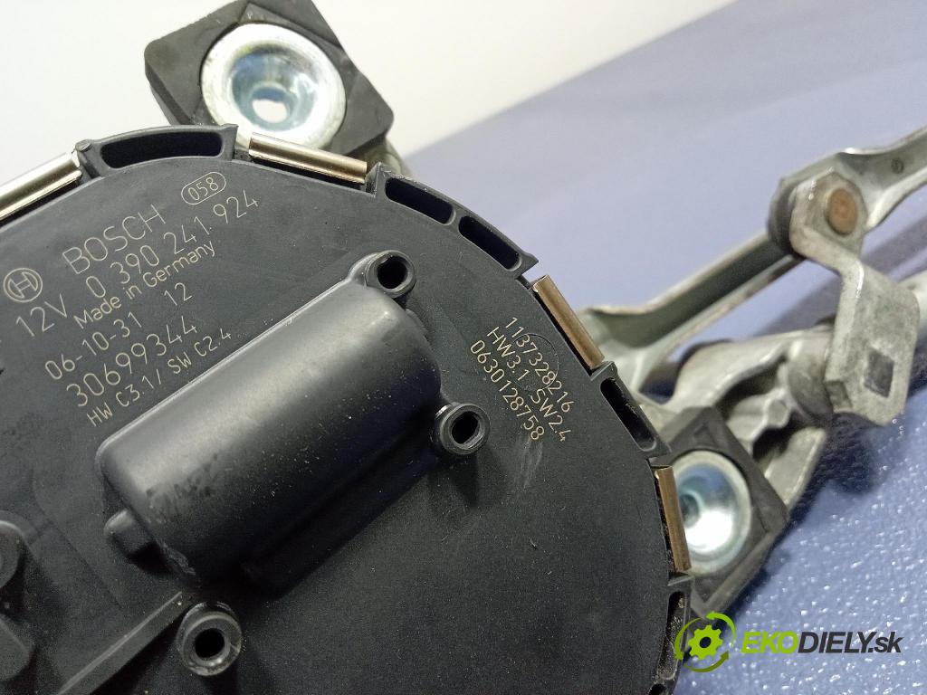 Volvo C30 2007 mechanizmus motor: Stierače: Predné 30699342