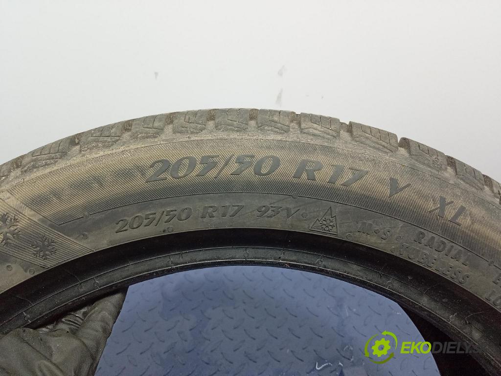 Volvo C30 2007 pneumatika ZIMA: