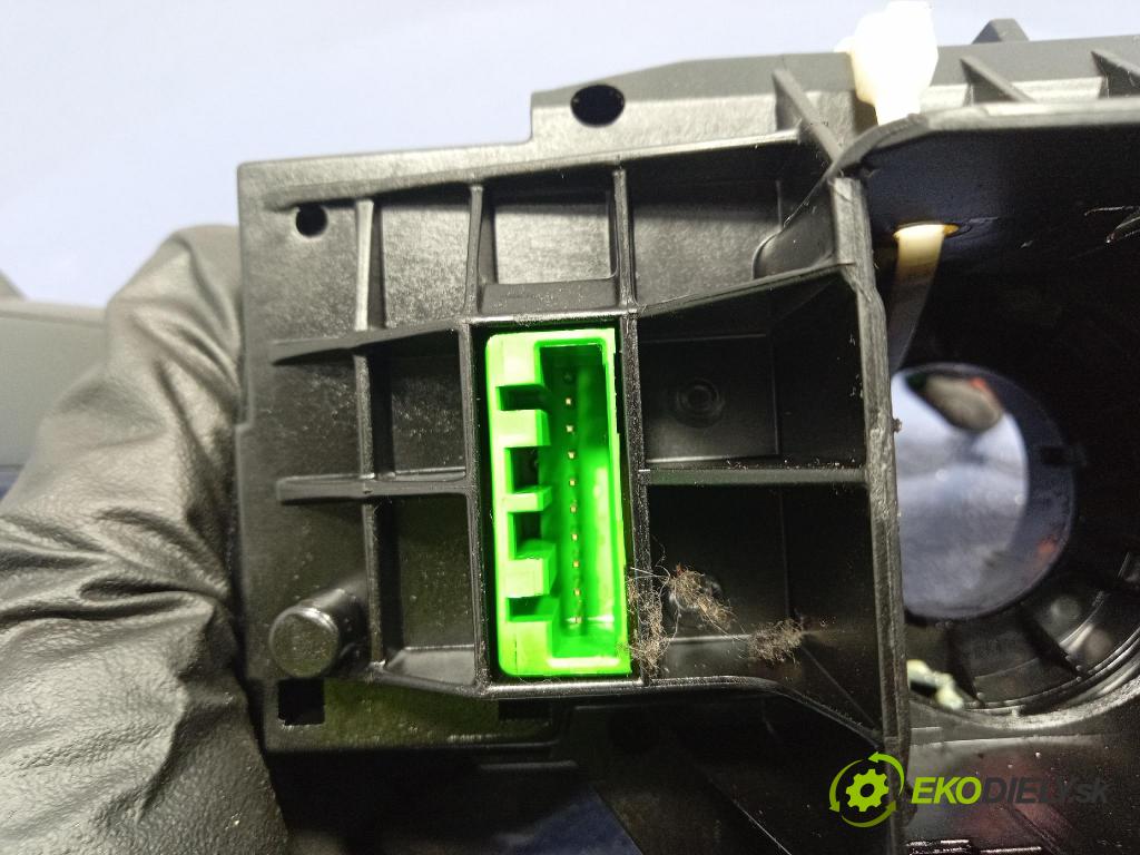 Volvo C30 2007 Přepínač Komplex: P30772250