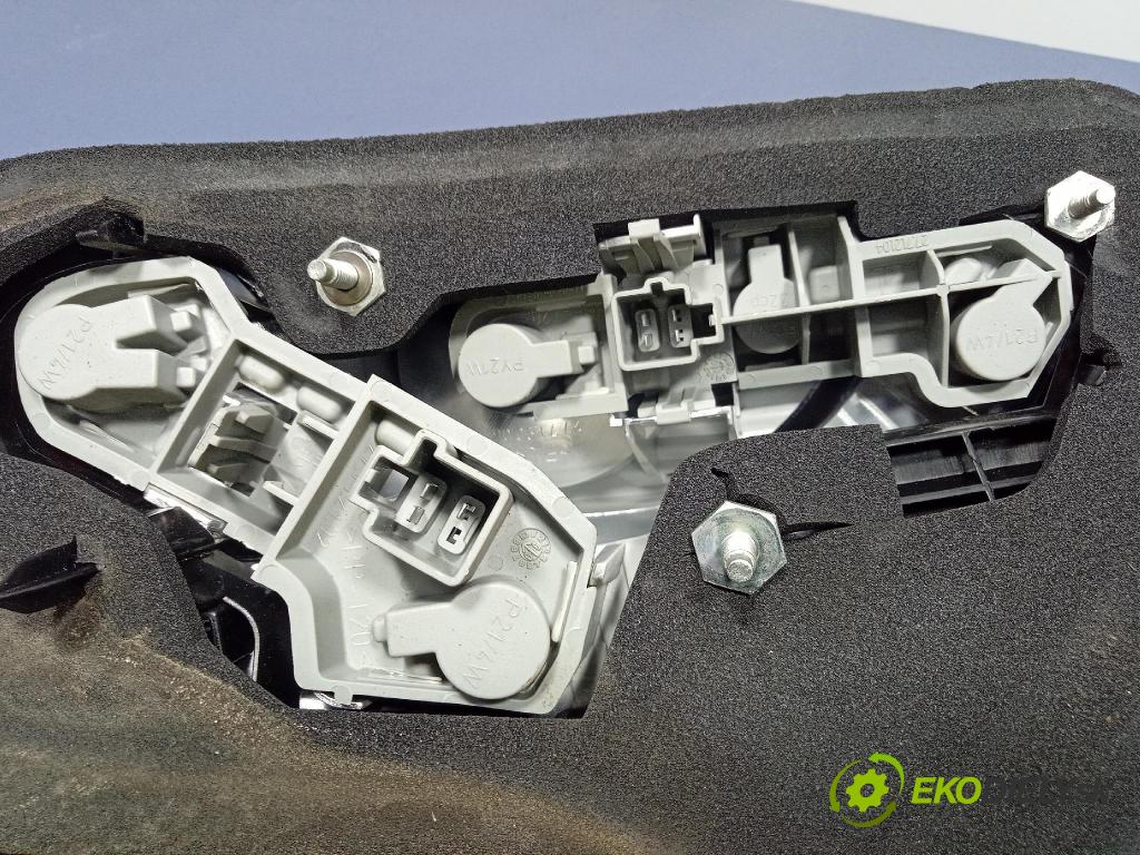 Volvo C30 2007 světlo Zad: levá Mimo: 31213137