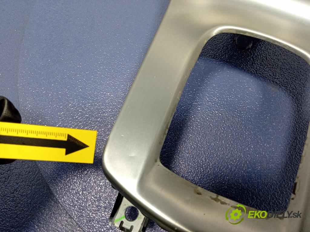 Volvo C30 2007 Přepínač Radio Navigace 30672565