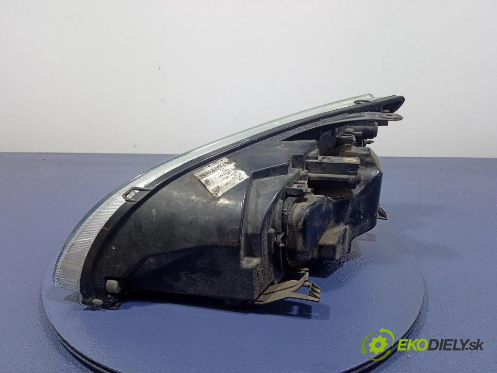 Ford Focus 2005 Reflektor: v pravo: 4M5113W029