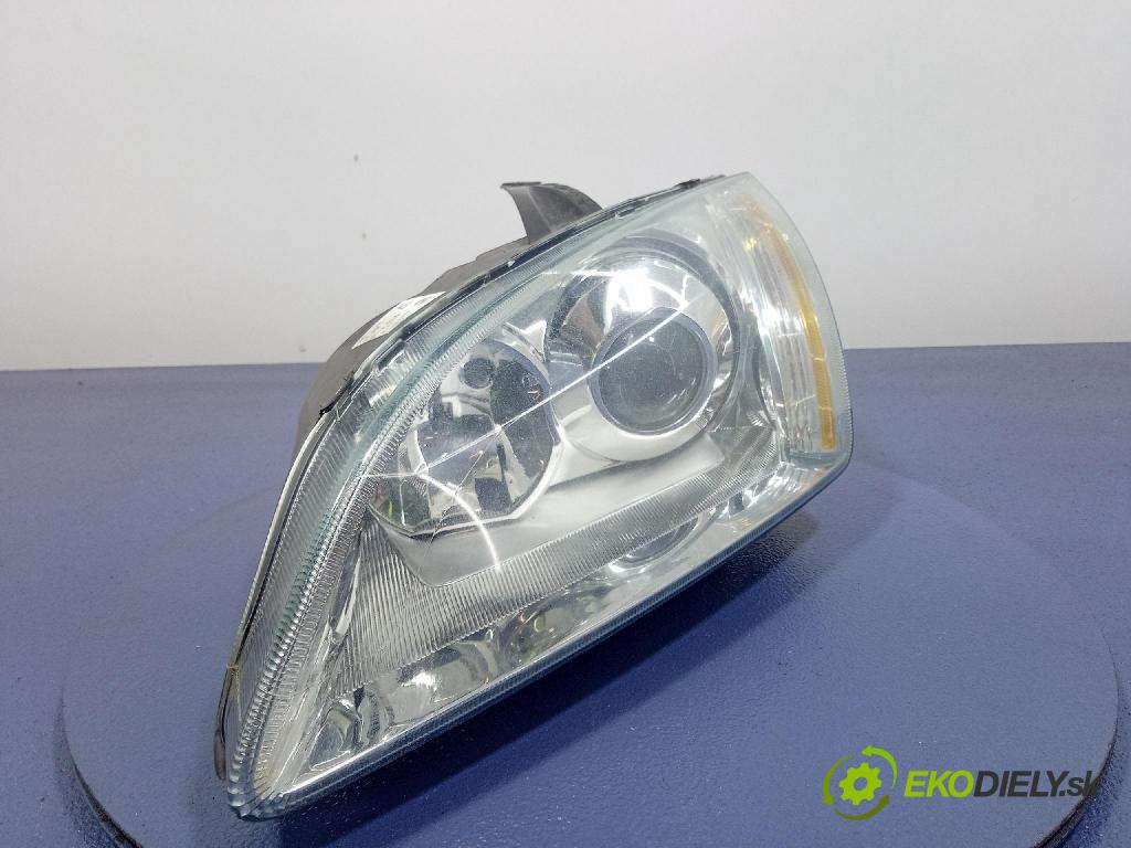 Ford Focus 2005 Reflektor: Vľavo: 4M5113W030EC
