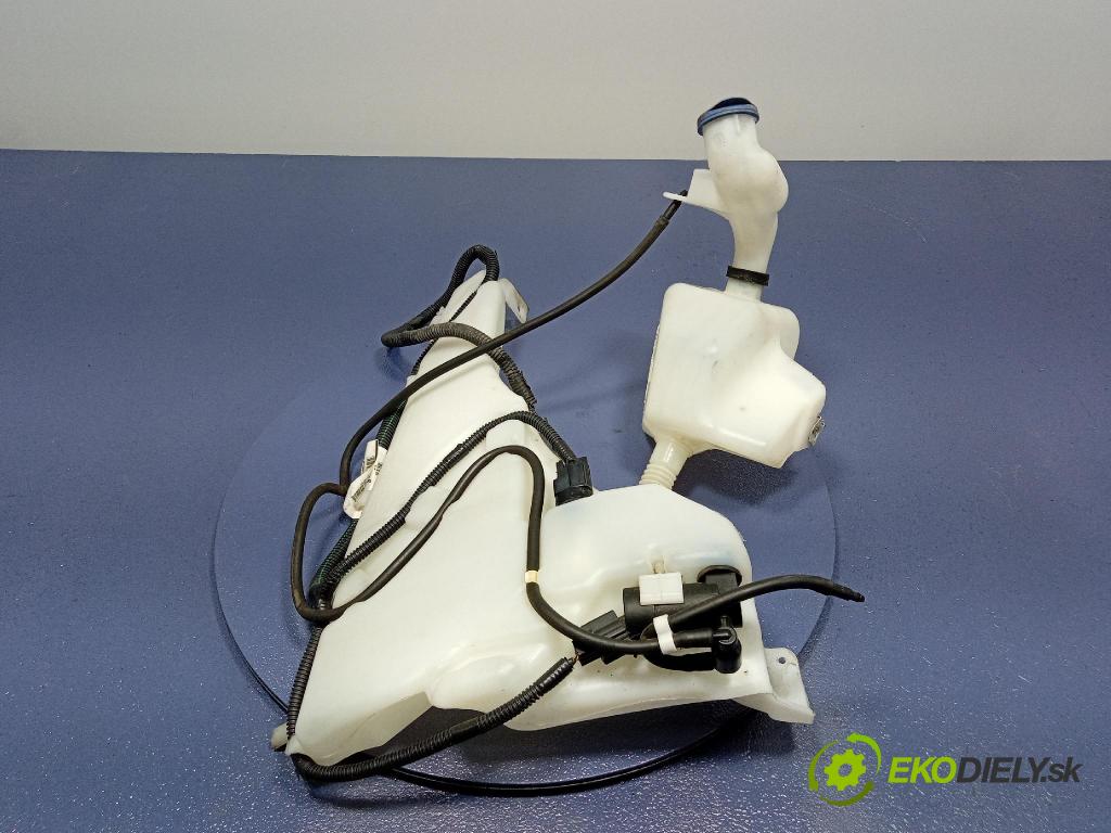 Volvo C30 2007 nádržka Podložka: 30657122