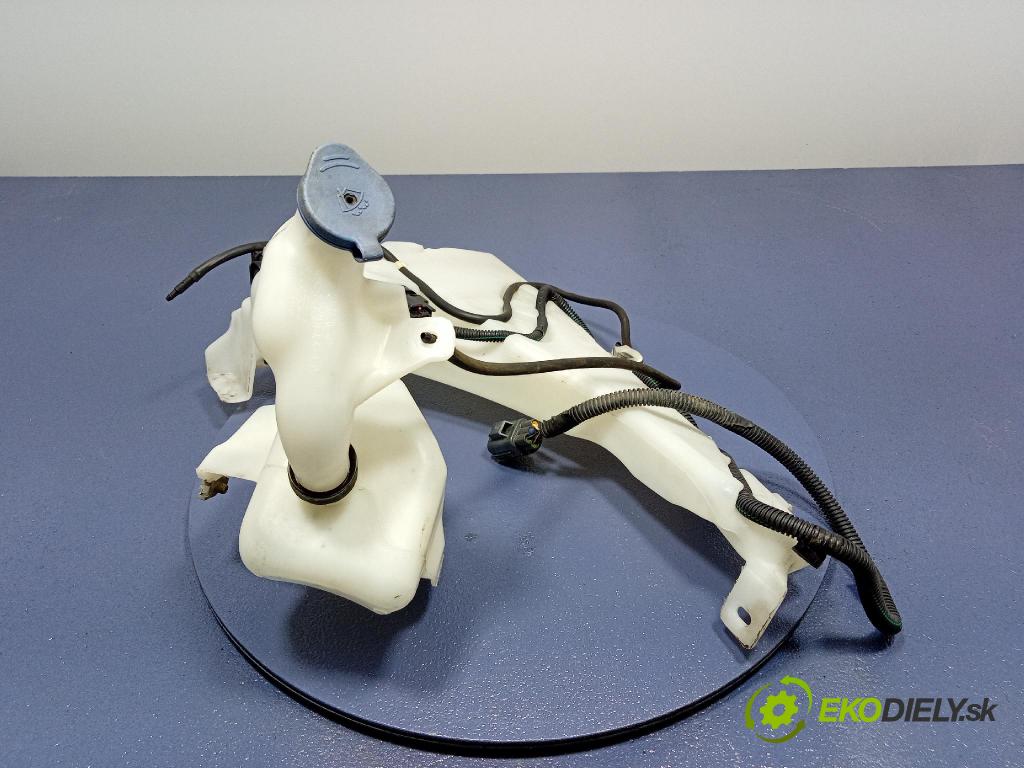 Volvo C30 2007 nádržka Podložka: 30657122