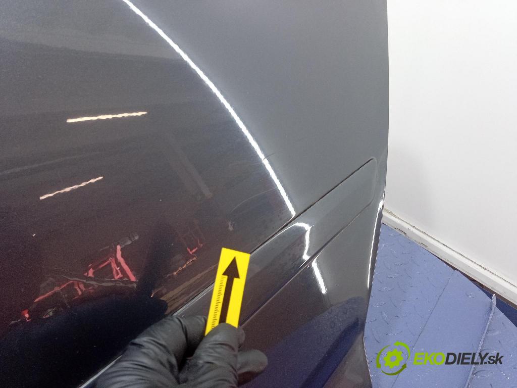 Audi A3 2005 dvere zad Vľavo: