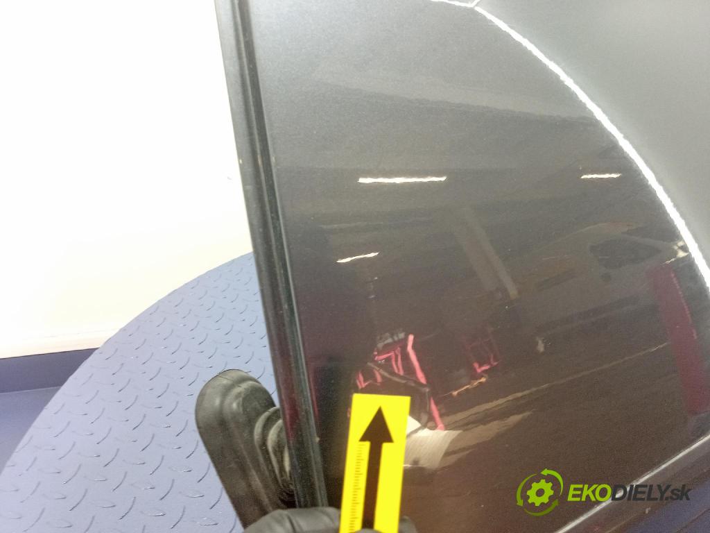 Audi A3 2005 dvere zad Vľavo: