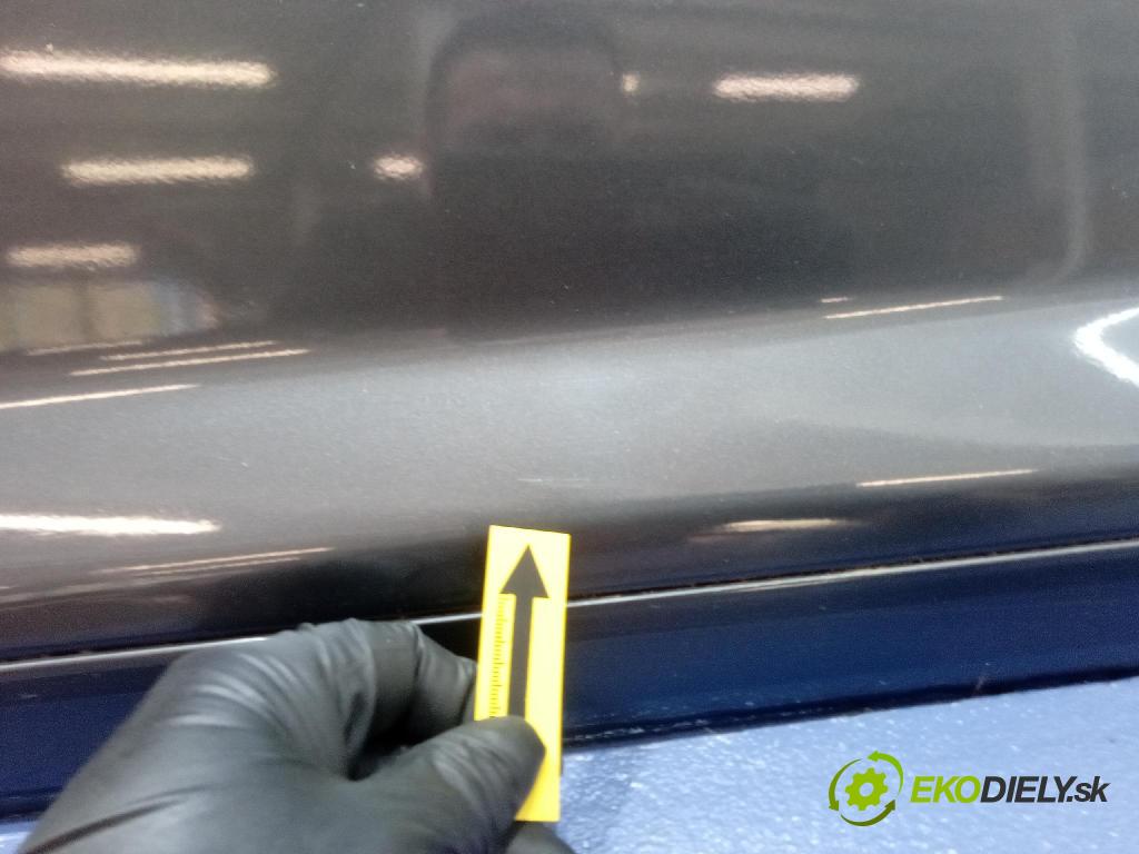 Audi A3 2005 dvere zad Vľavo: