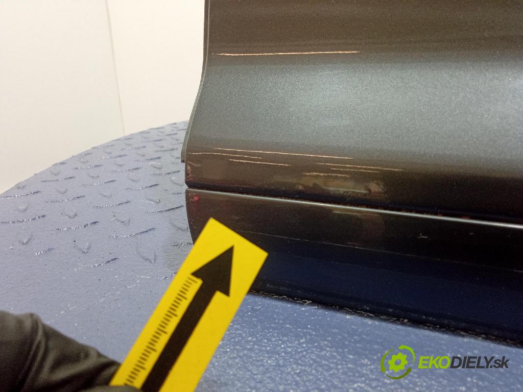 Audi A3 2005 dvere zad Vľavo: