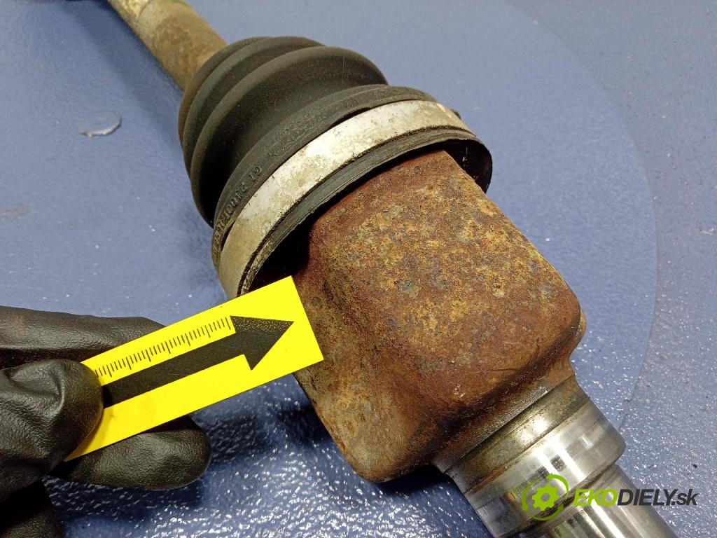 Volvo C30 2007 poloos levá před 30783167