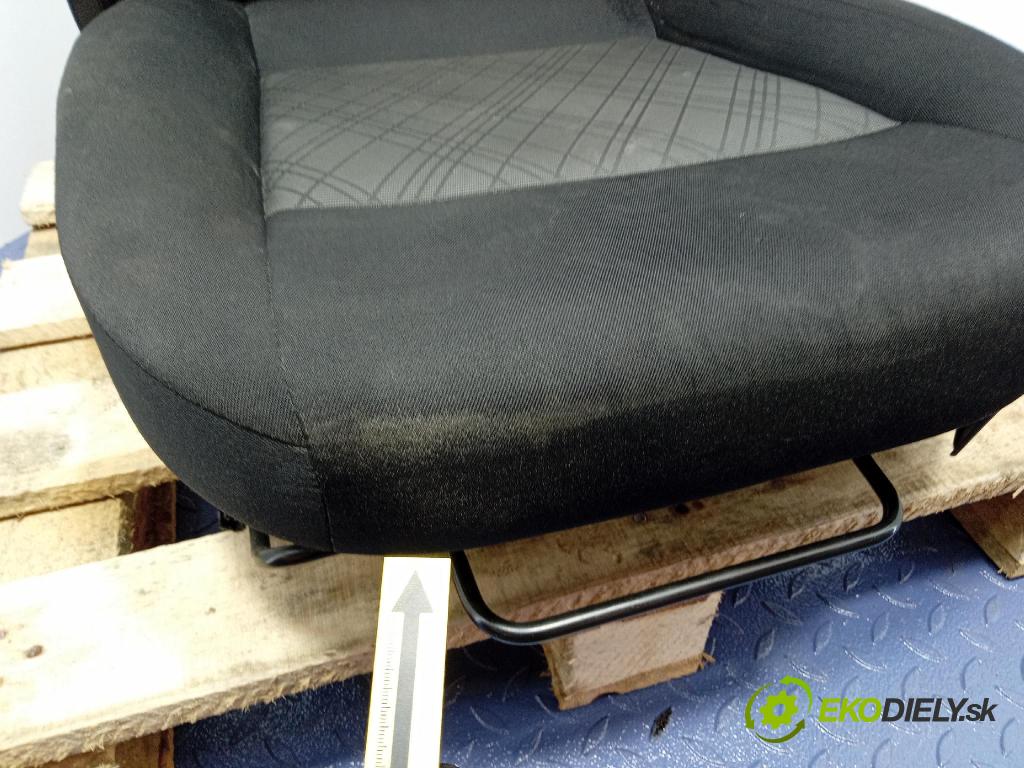 Seat Toledo 2016 Sedačka Ovládače: 6RA881105D