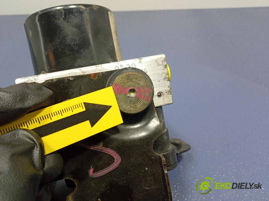 Suzuki Swift 2006 čerpadlo ABS x 2109-0568