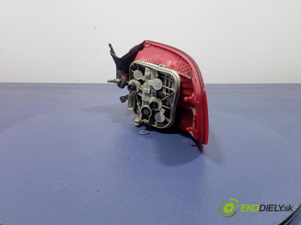 Audi A3 2005 svetlo / reflektor zad ľavá Vonkajsia: 8P4945095C