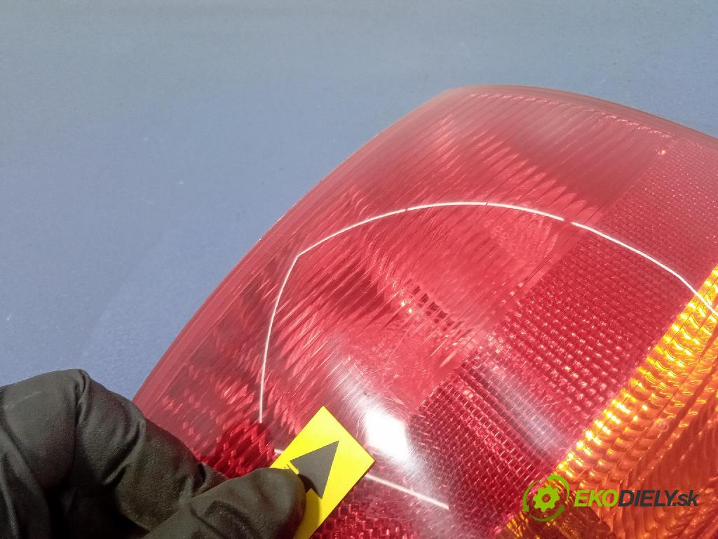 Audi A3 2005 svetlo / reflektor zad ľavá Vonkajsia: 8P4945095C