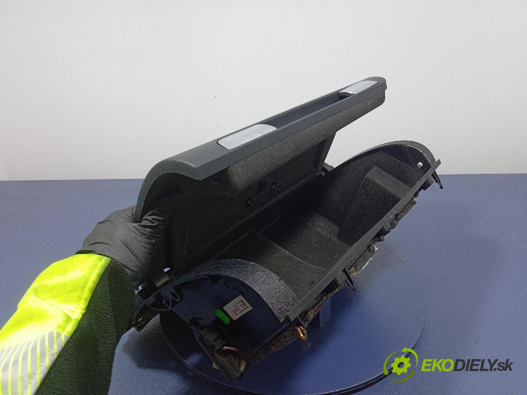 Audi A3 2005 kastlík 8P1857035