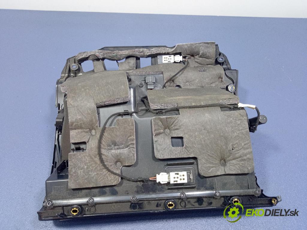 Audi A3 2005 kastlík 8P1857035